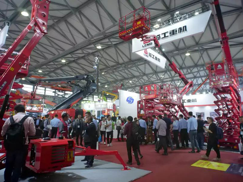 MMK体育|SPORT-MK体育国际|恩波利足球俱乐部赞助重机参展APEX ASIA 2019